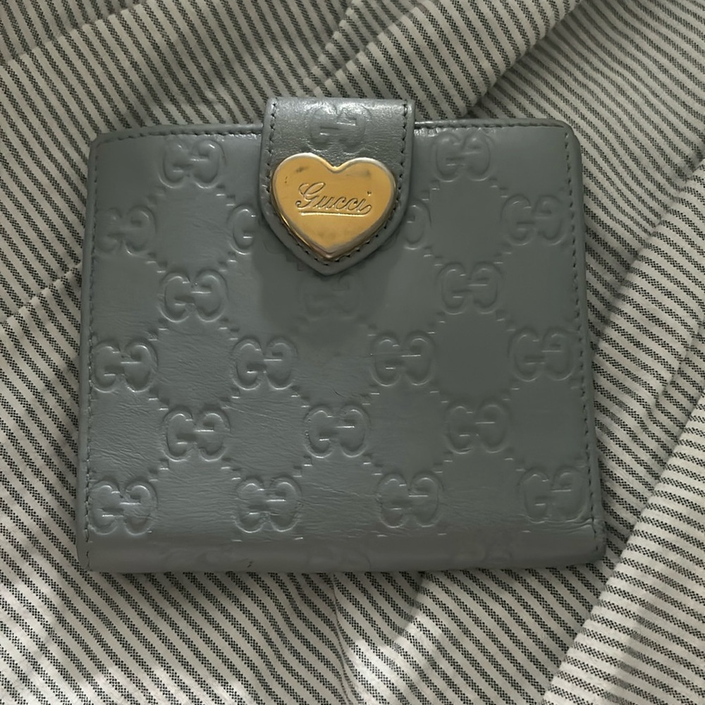 Gucci Heart Motif Compact Wallet in Grey GG Monogram Leather- so beautiful!